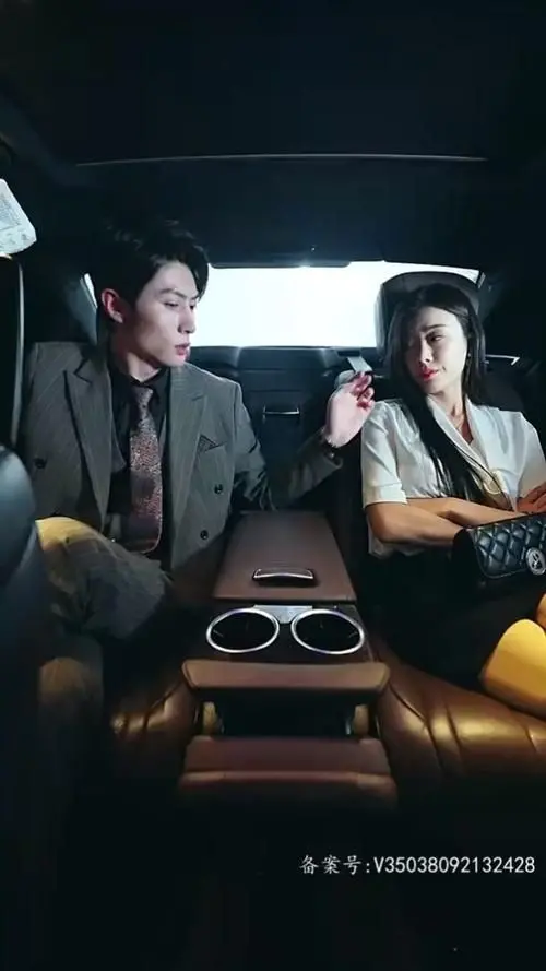 《爹地快把妈咪抢回家》：萌娃助攻，爆笑追爱，看傲娇总裁如何甜蜜复婚！